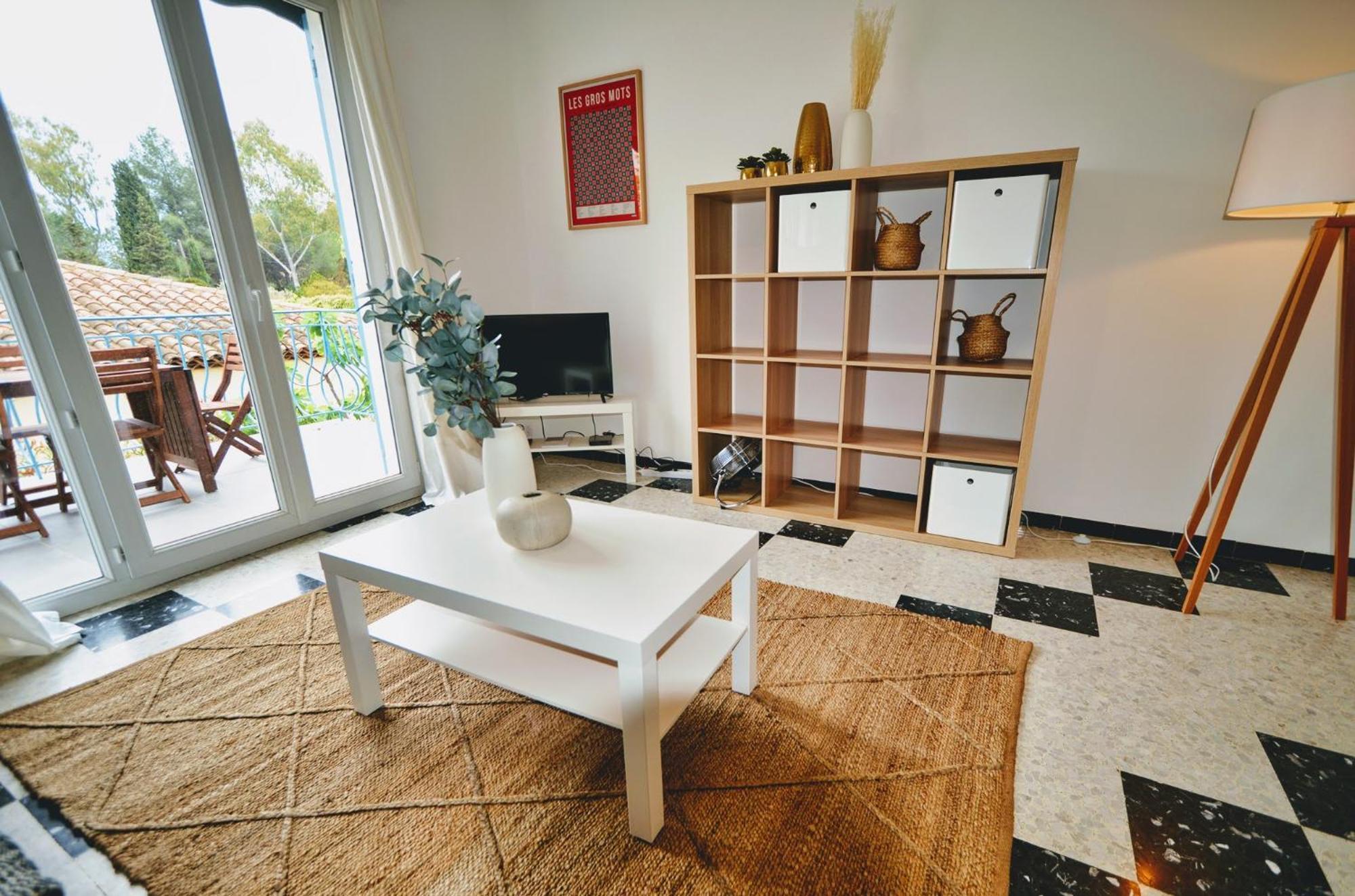 Beaux Appartements 3 Pieces Avec Espaces Exterieurs Et Parking - Proche Plage Йер Экстерьер фото