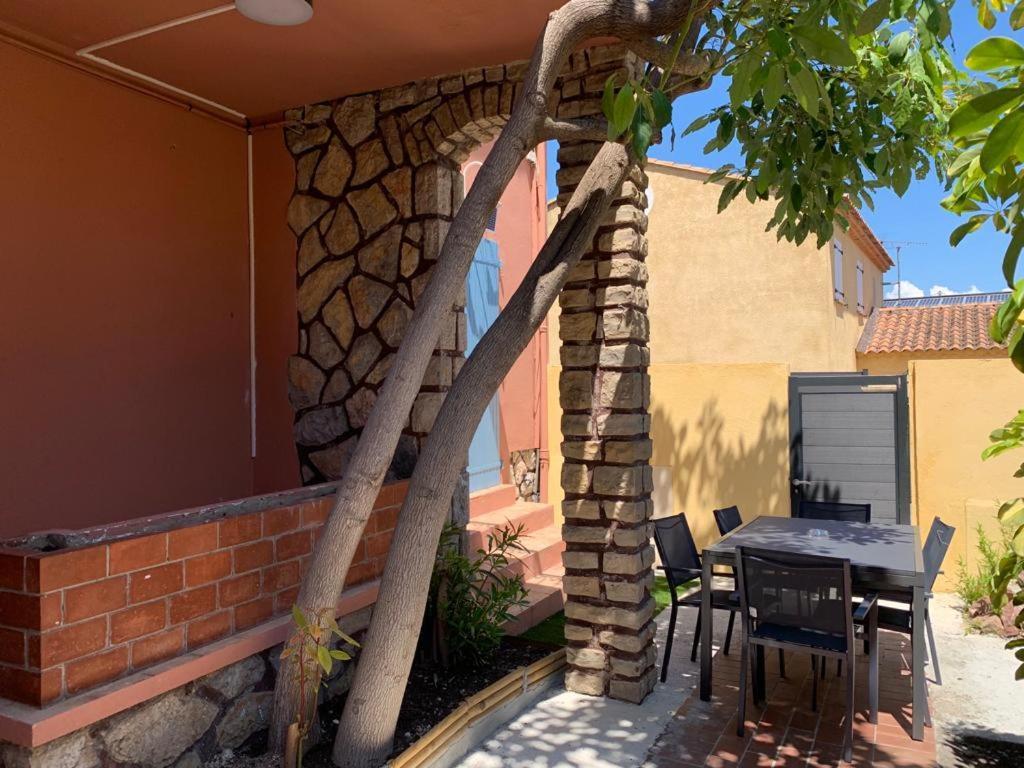 Beaux Appartements 3 Pieces Avec Espaces Exterieurs Et Parking - Proche Plage Йер Экстерьер фото